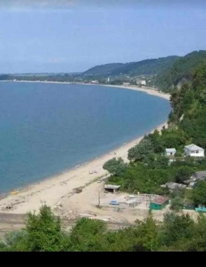 Zolotaya Buhta 10 Pizunda Exterior photo